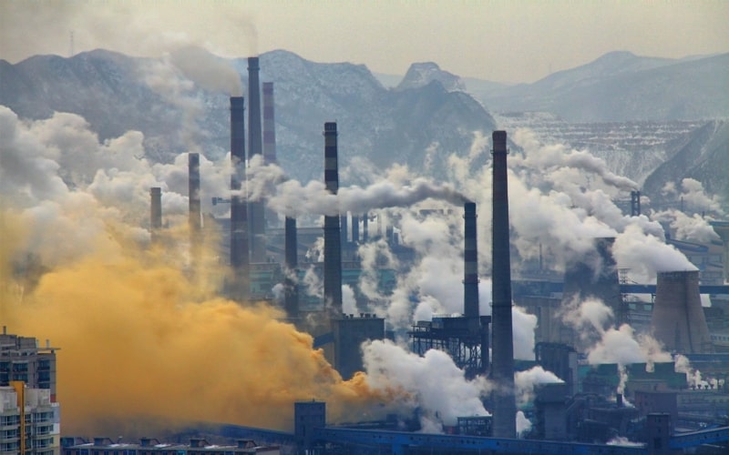 Ô nhiễm không khí do khí thải từ các nhà máy